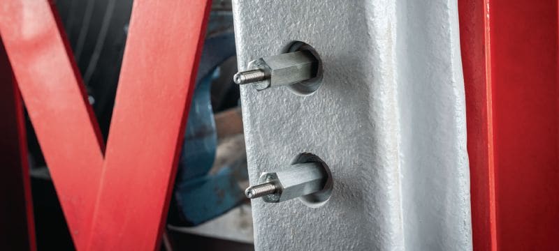MF 螺纹支架适配器 公-母涂层碳钢螺纹支架，适用于紧固至被动防火保护 (PFP) 涂层钢梁 产品应用 1
